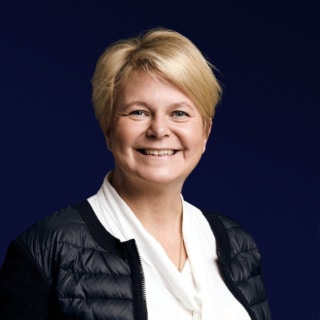  Hallvarsson & Halvarsson Headshot Åse Bäckström 1000Px Rgb Rt